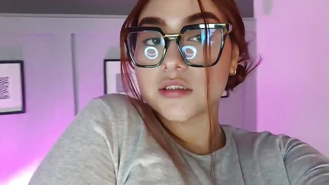 wanna play 🫦 - vidéo du modèle de showcams samanta_dh
