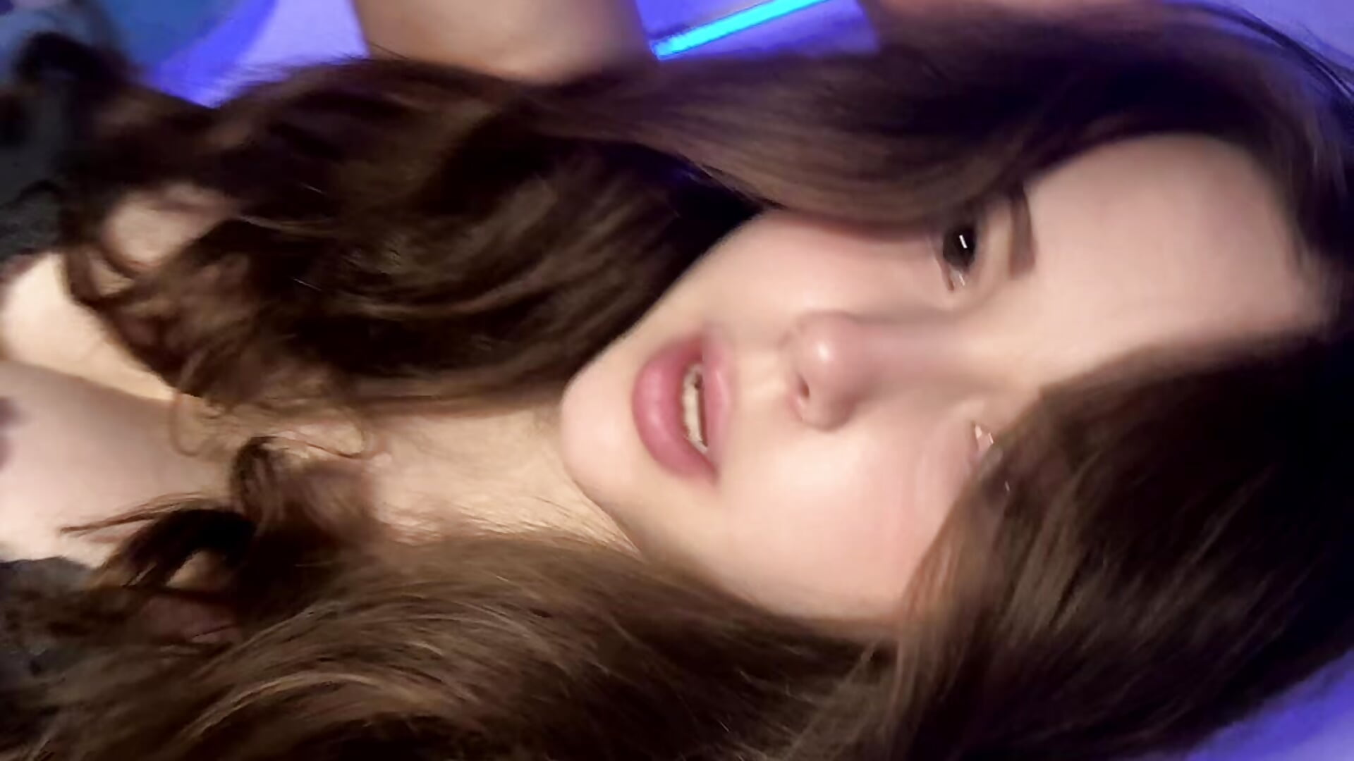 horny vibes - video van PipisinkaMandarinka cam-model