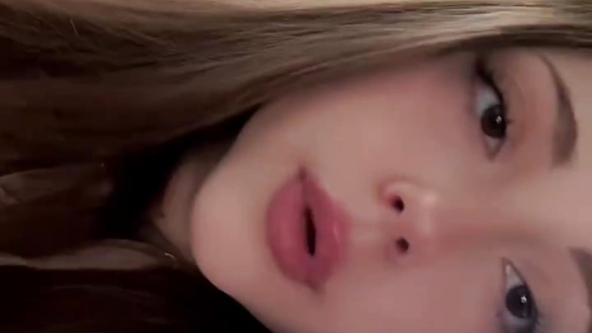 I feel like a princess with a whole lot of problem - video van PipisinkaMandarinka cam-model