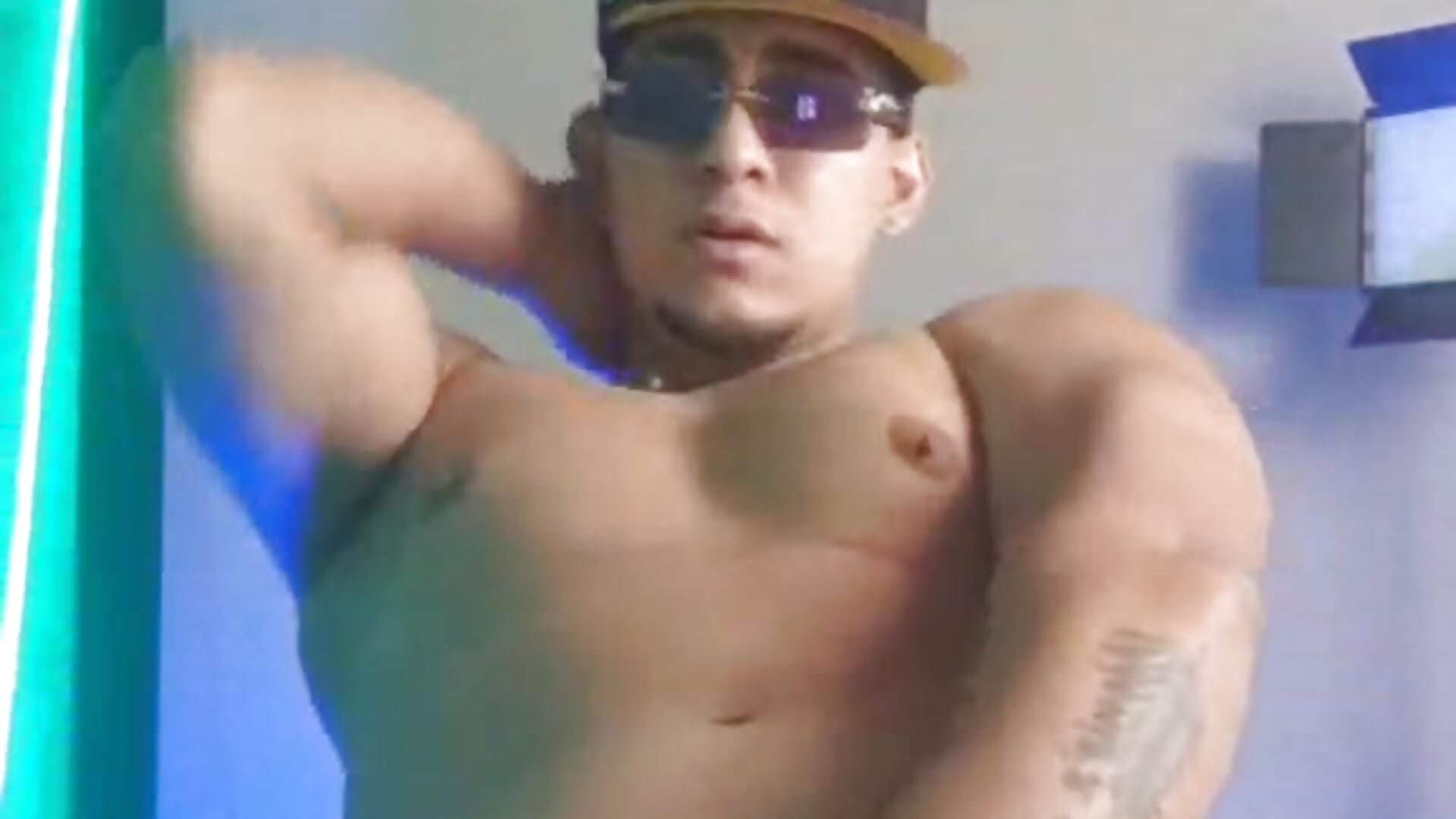 Massimo - vidéo du modèle de showcams Massimo_11