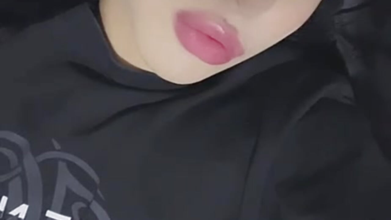 %{count, plural, one {Angel_Bluee - סרטון טרנדי של דוגמנית מצלמות} two {Angel_Bluee - שני סרטונים טרנדיים של דוגמנית מצלמות} many {Angel_Bluee -  9947 סרטונים טרנדיים של דוגמנית מצלמות} other {Angel_Bluee -  9947 סרטונים טרנדיים של דוגמנית מצלמות}}