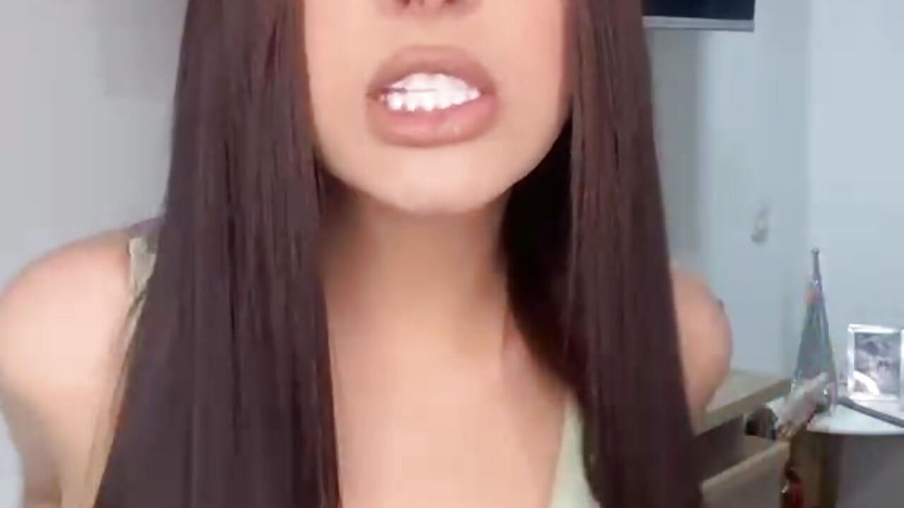 Hey!! 👋🏻 - video oleh model kamera lujain_