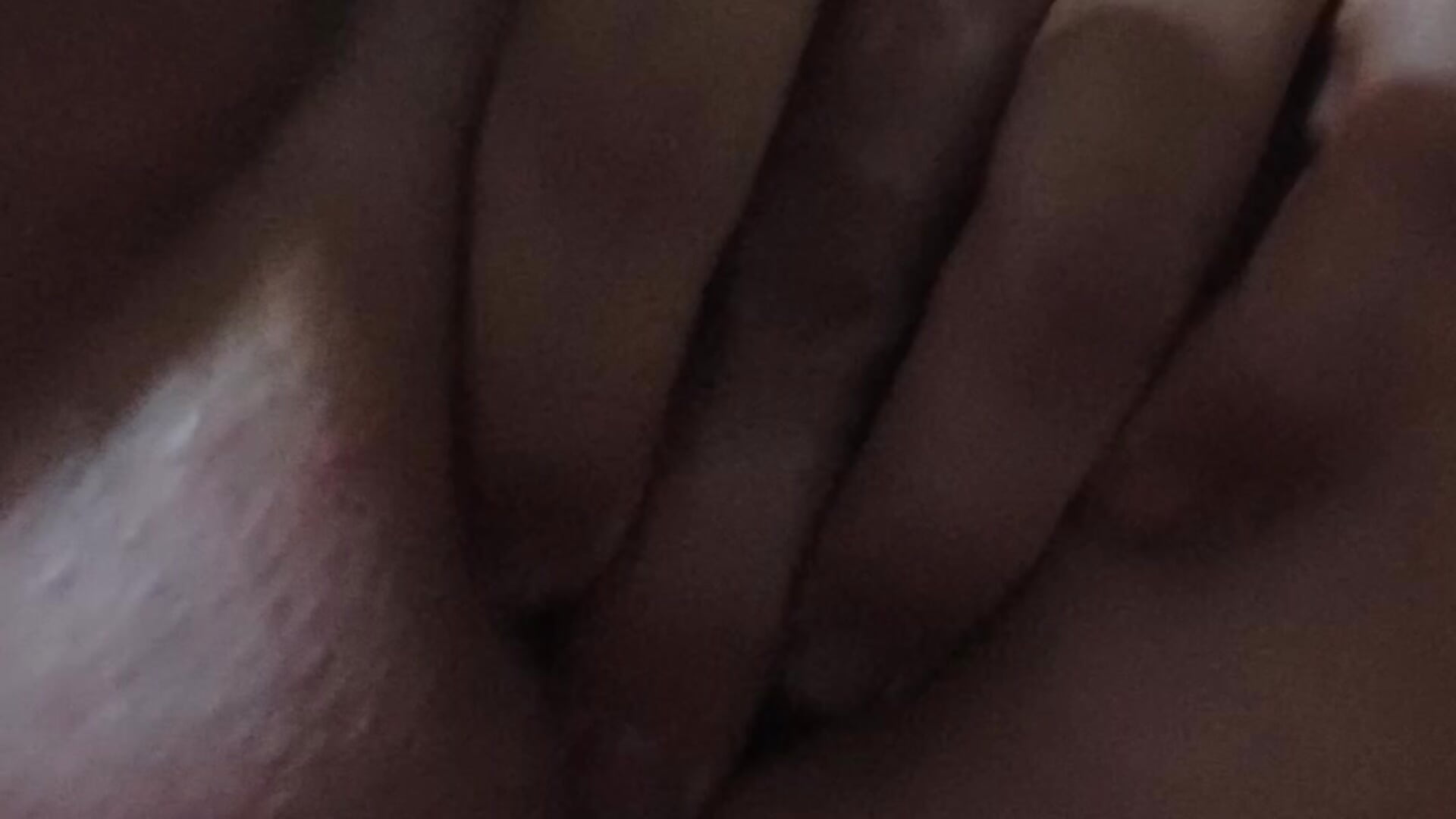 Jugando con la verga y el punto G con juguete anal