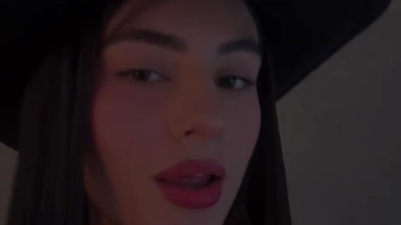 . - відео від вебкаммоделі Aitana06_