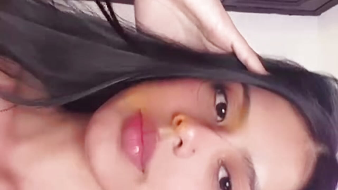 😘 - clip cu Lilithbloom__ model videochat