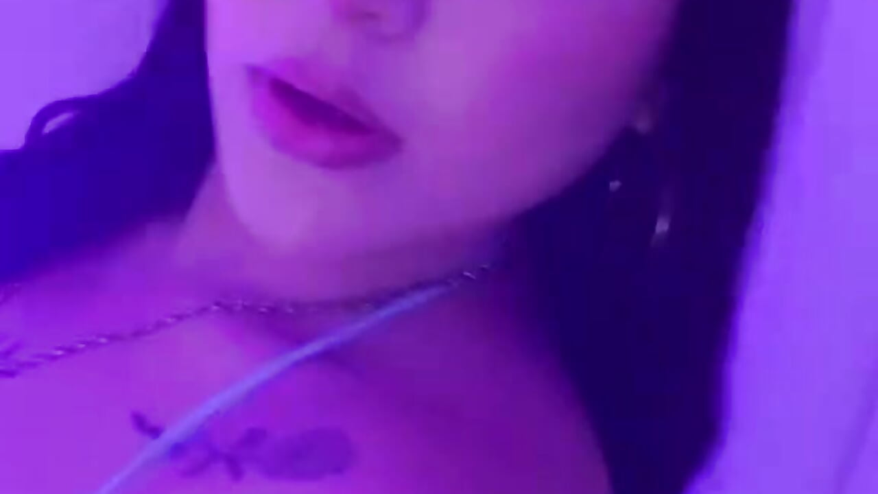 You like My face 😍 - video van Emmamiller3 cam-model