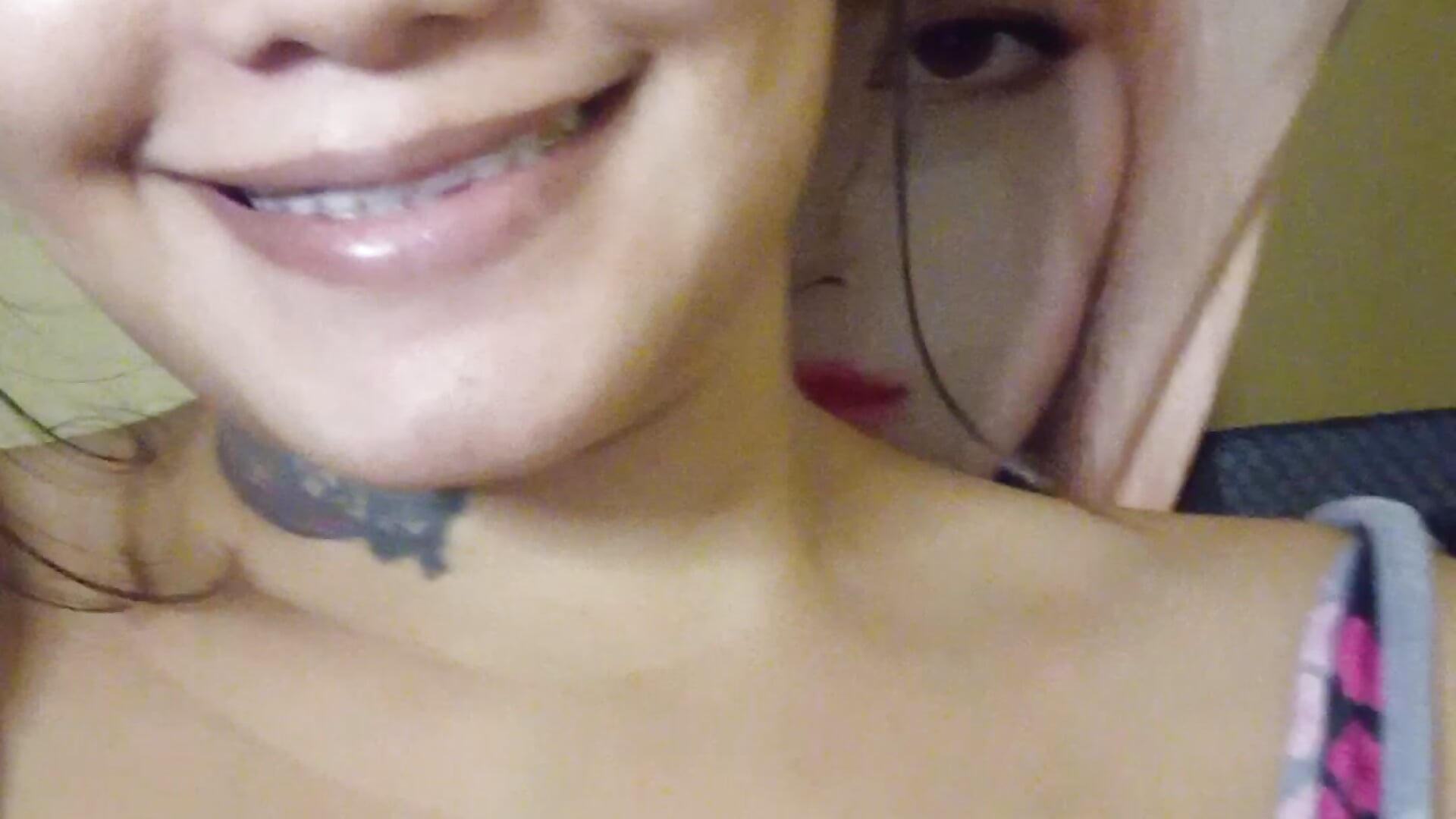 1000000046 - video oleh mss-BABY kamera model
