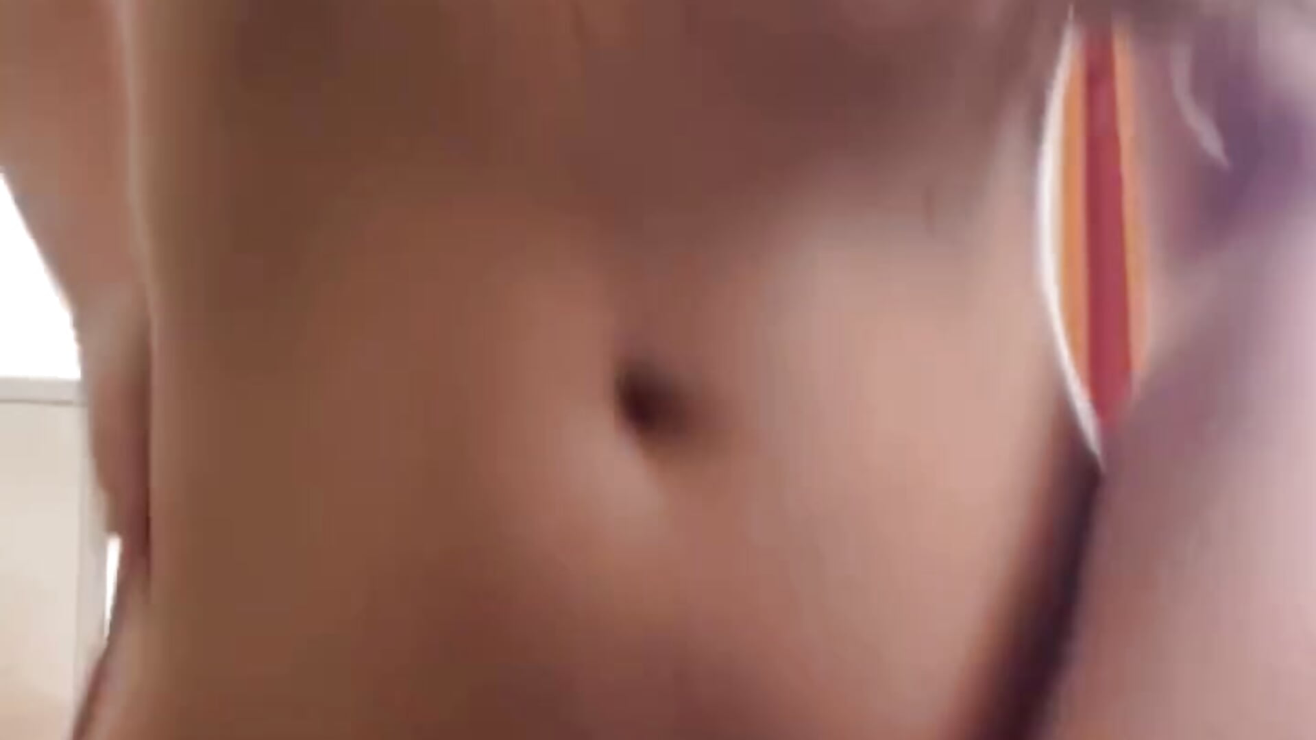Playing with a dildo, cumming , big cumshot🔥🔥🔥 - vidéo du modèle de showcams Hannah_Welss