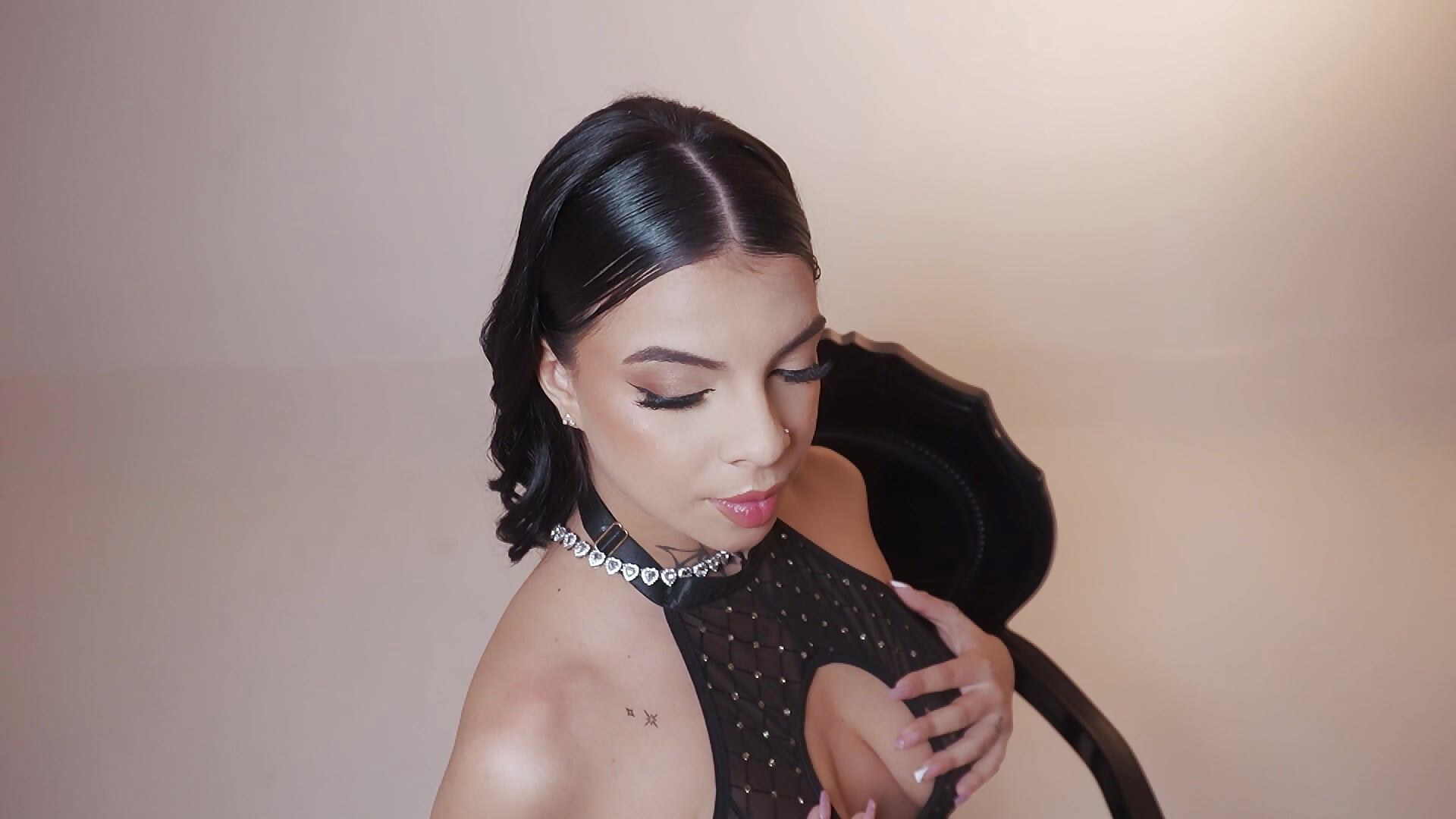 Know me a little 💞 - video od modelky/modela DemiVegas