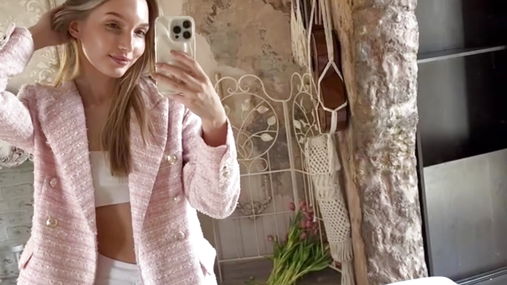 Mirror - video by Poetential cam model