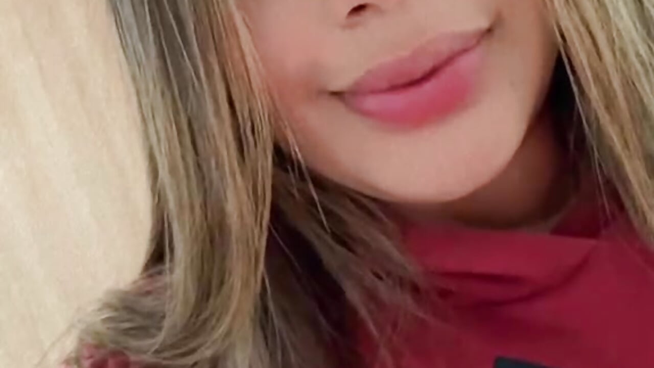 🌺 - video by Cintia_Rouss1 cam model