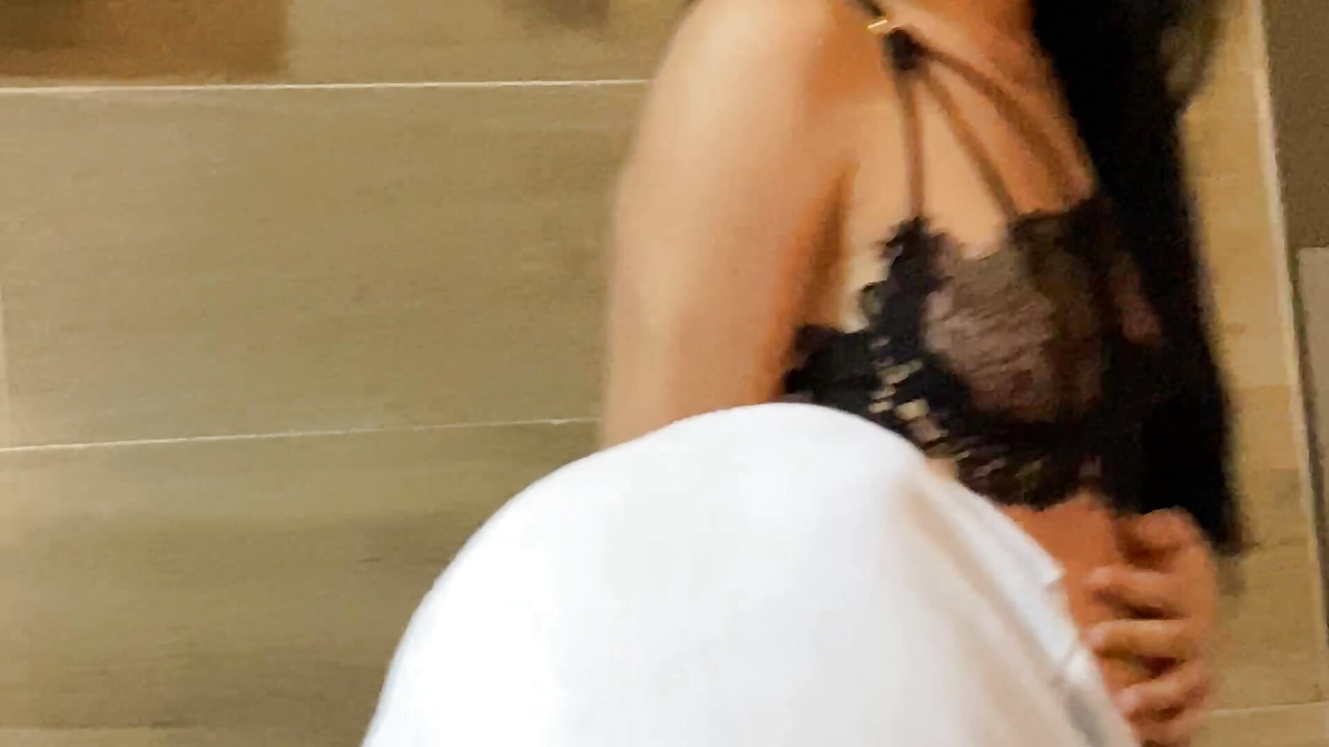 😳