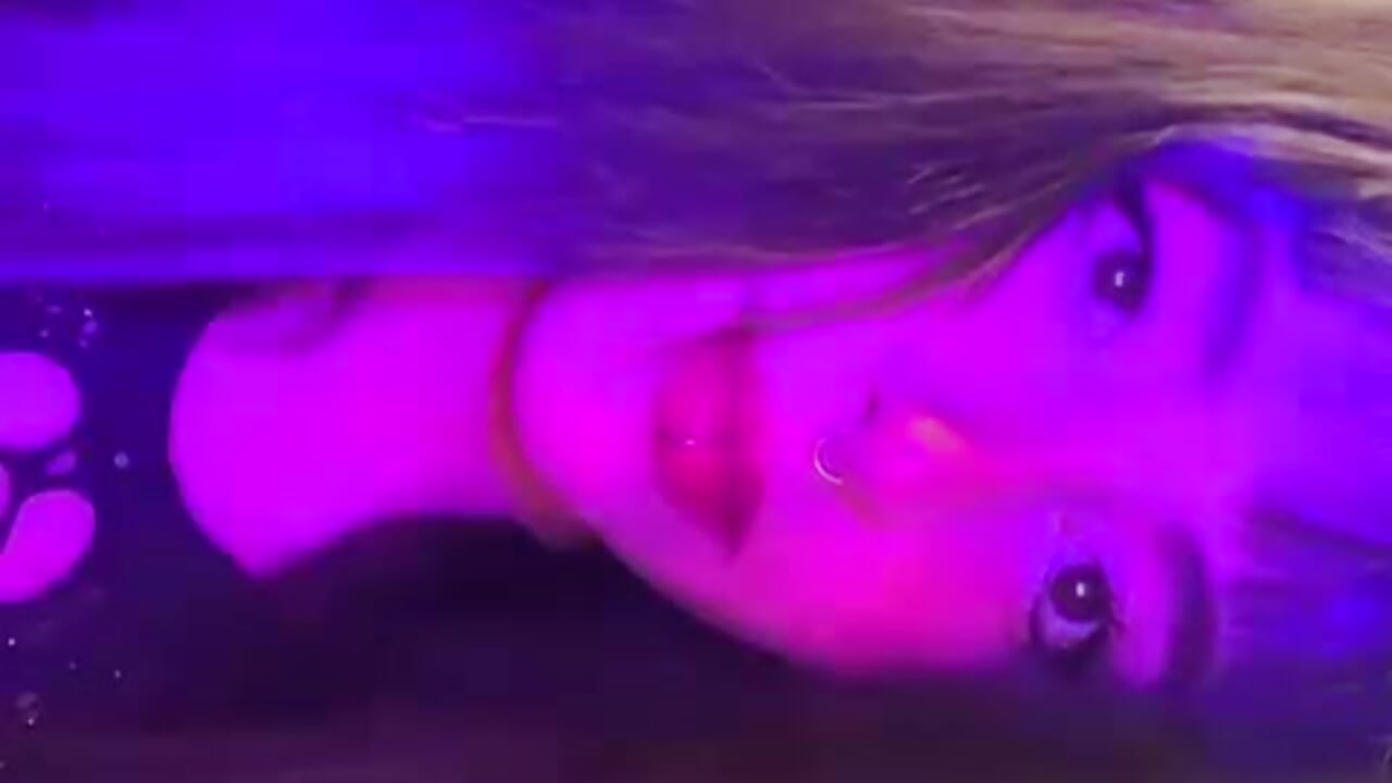⋆ - video by Caritolll cam model