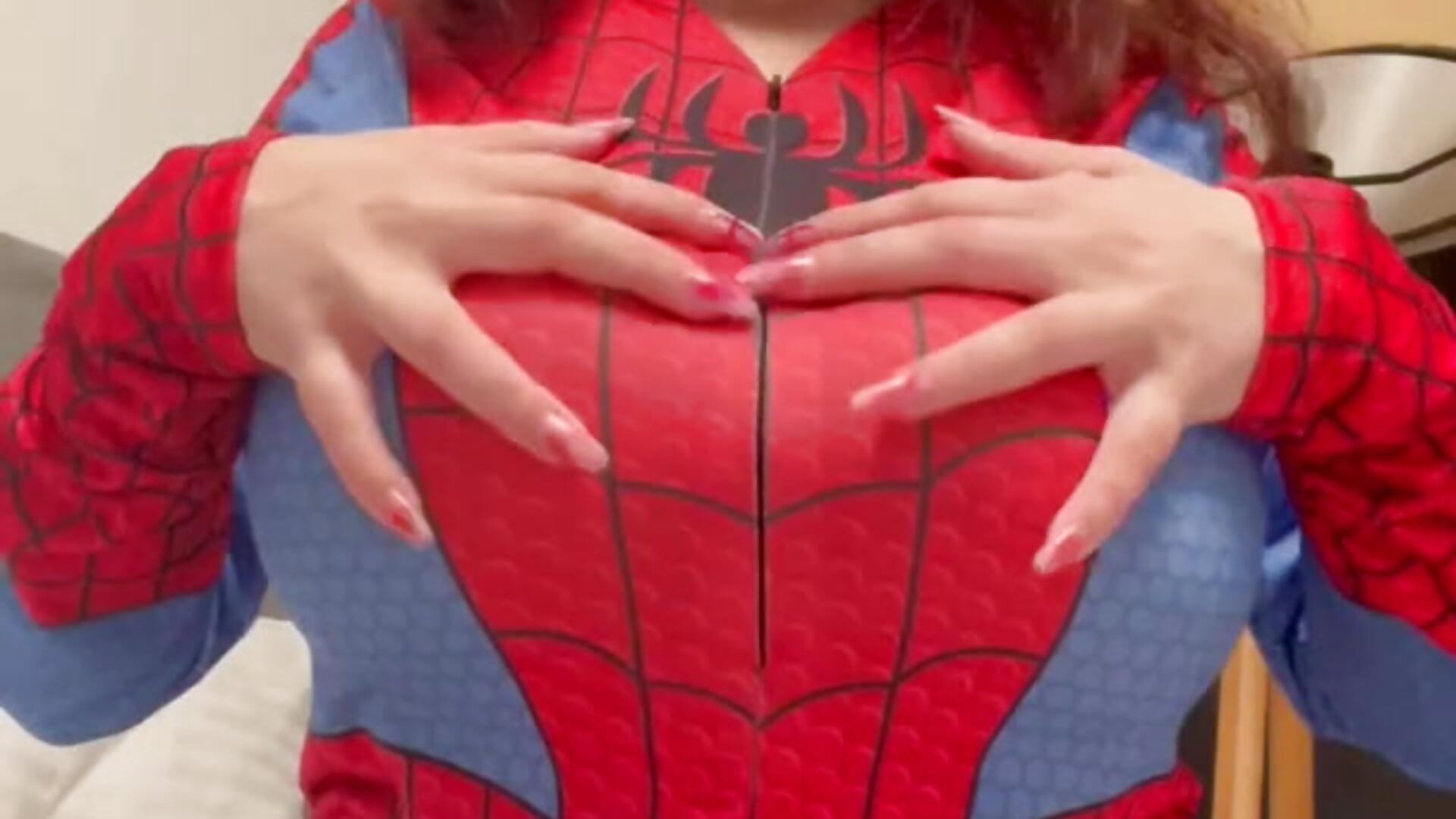 I'm Spiderman?)) - video by ElzaObleness cam model