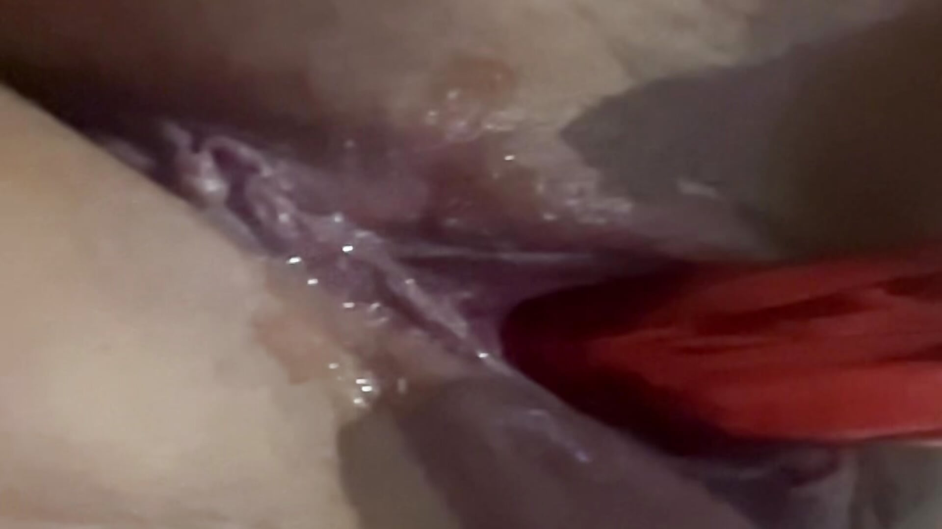 Un poco mojada - video by robebesita cam model