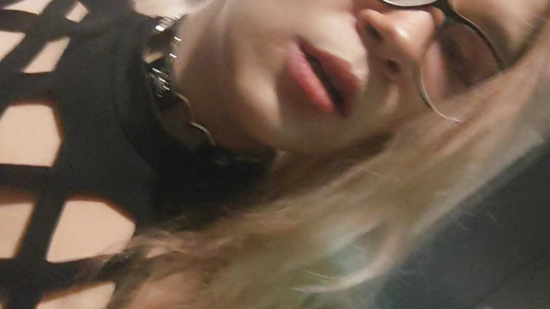 Smoking kitty – video af lilbabieplays