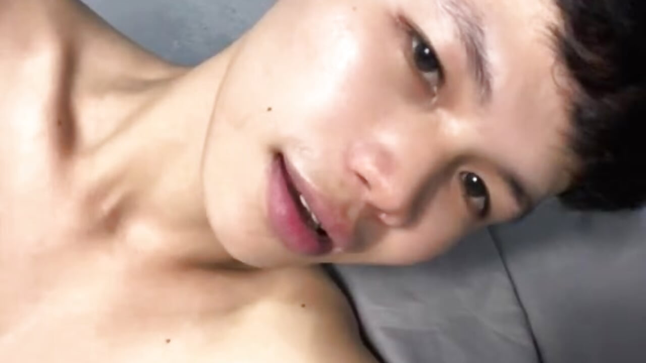 James!!! - 視頻由 asiantwinkjames 主播提供