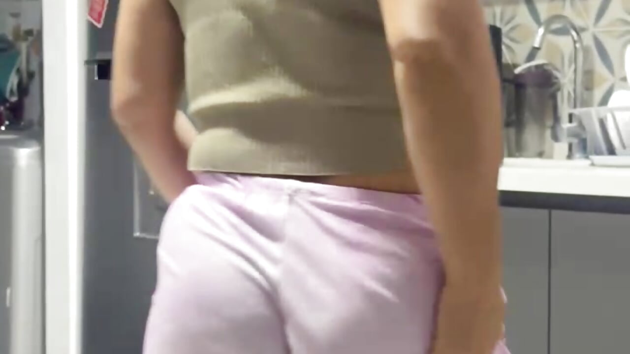 Different videos with a touch of shyness – video af ZoeDiviine cam-model