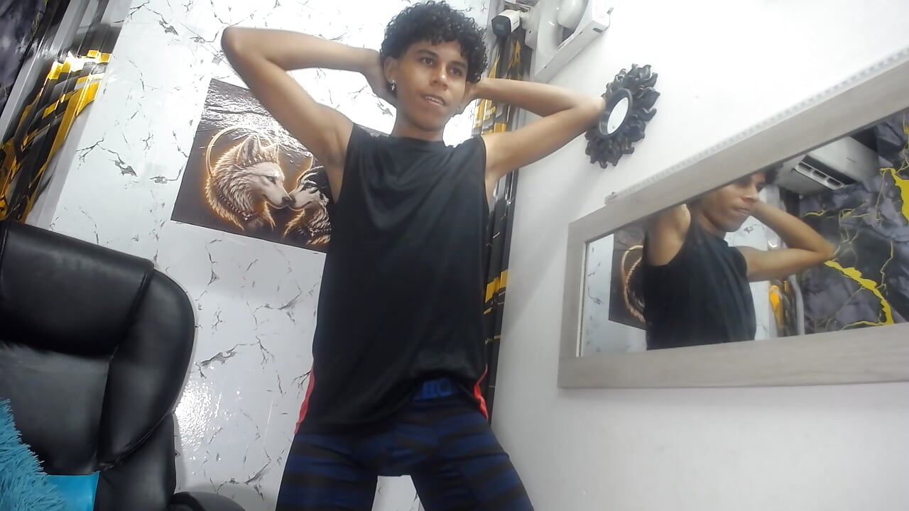 yeison_bot - video di tendenza della modella di cam 5112