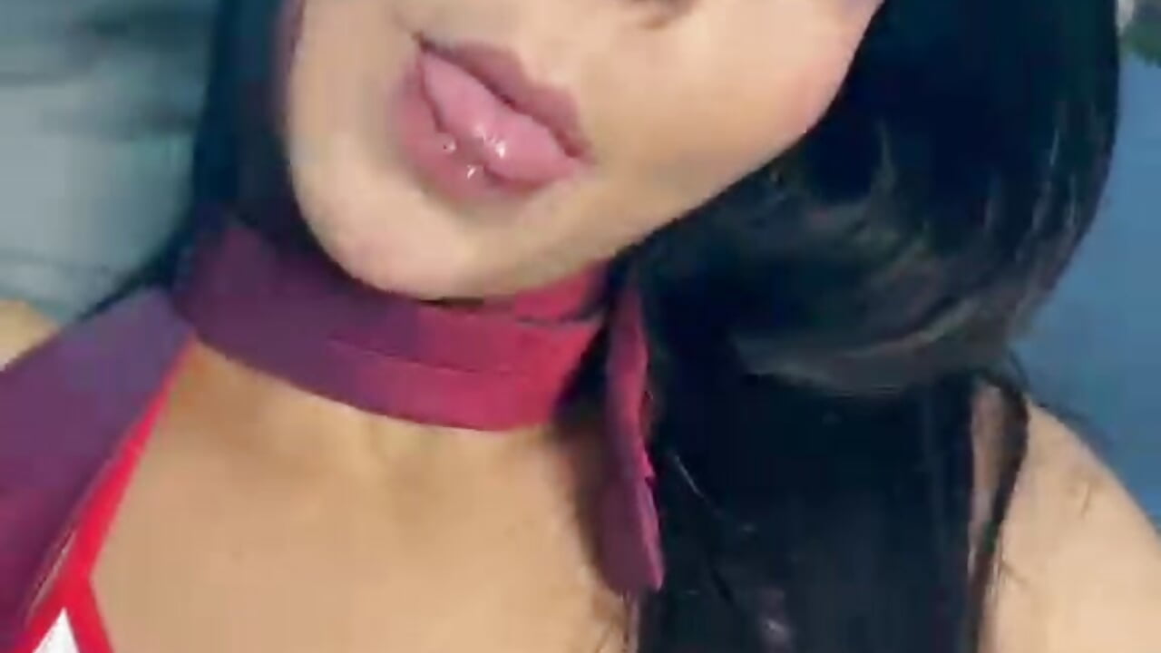 Piercing love - video by VenusRosex cam model