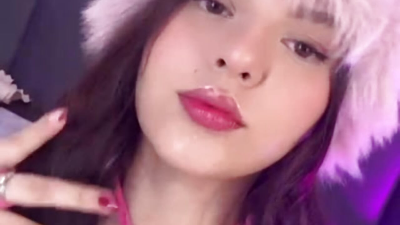 Come and say hi baby — filmik Aurora_Fiorelli, modela(-lki) na kamerkach