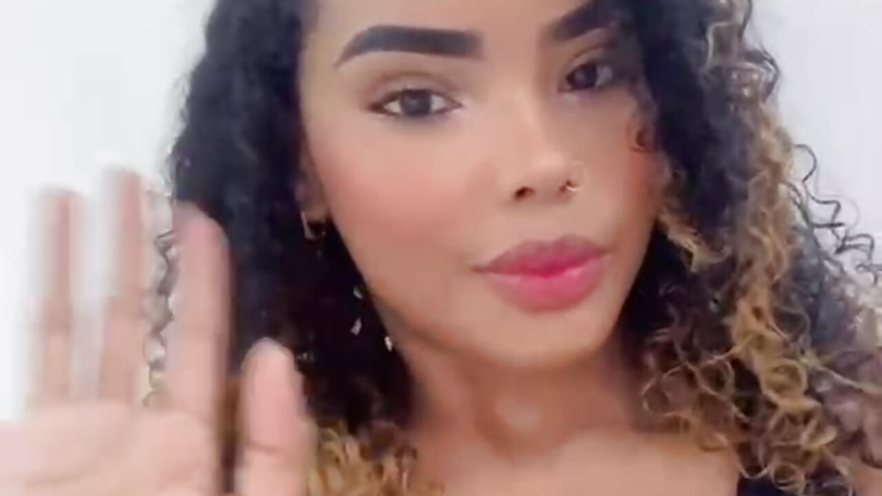 mee - video tiana_york kameramallilta
