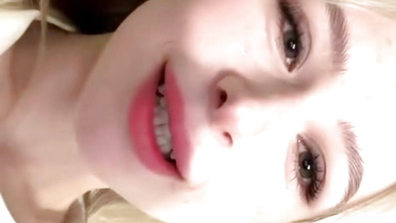 cute :3 - video by AnnabelleDreams cam model