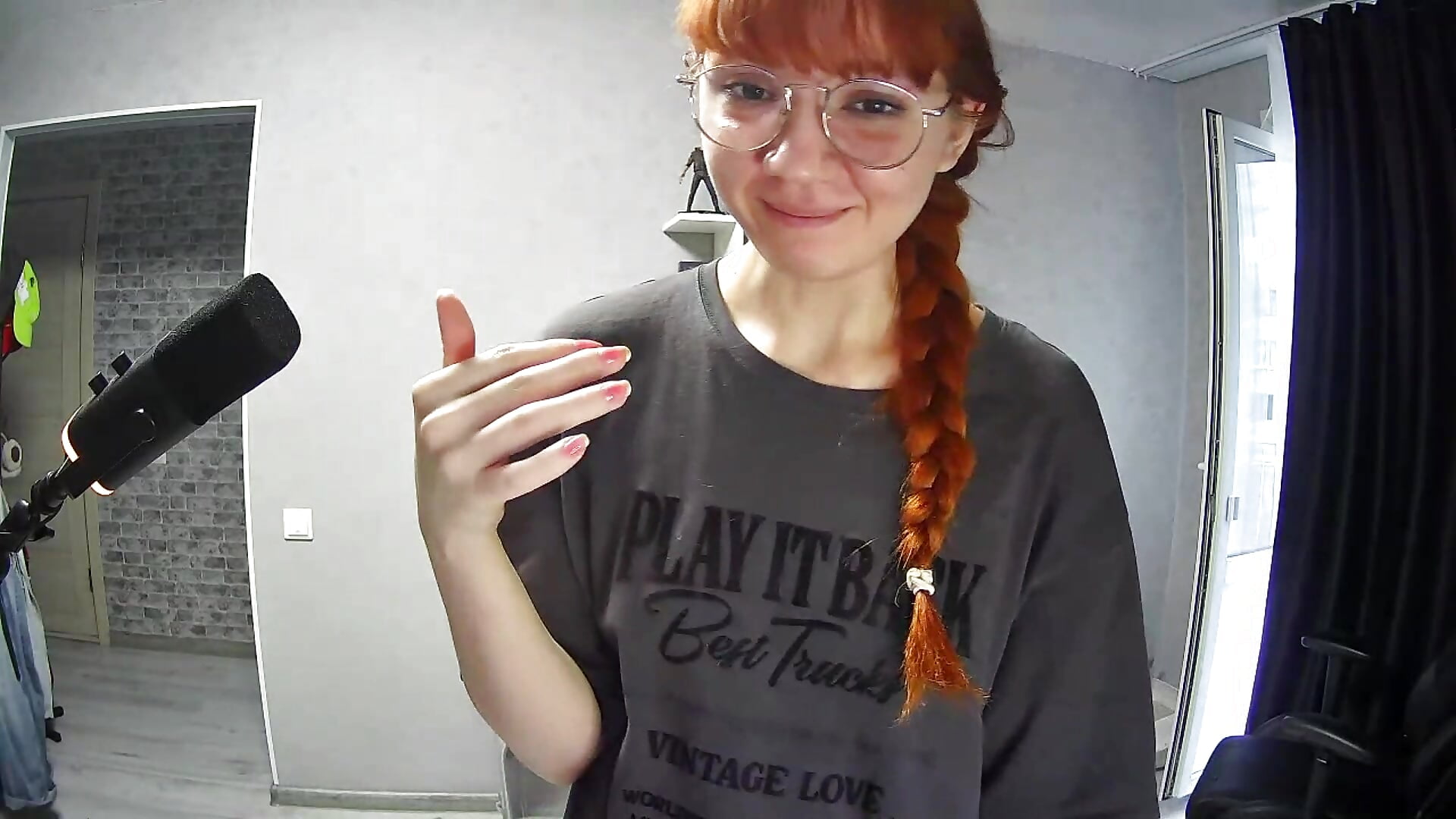 have fun – video od webkamerové modelky ExieJaques