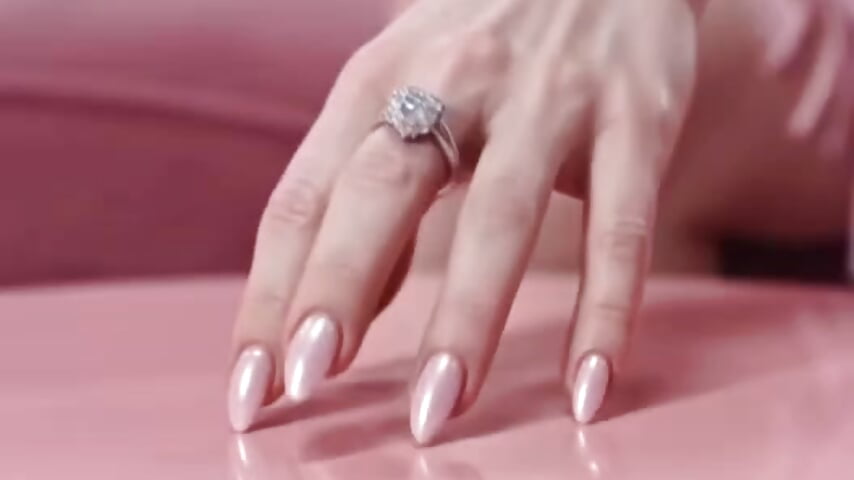 Sweet Me - video ExieJaques kameramallilta