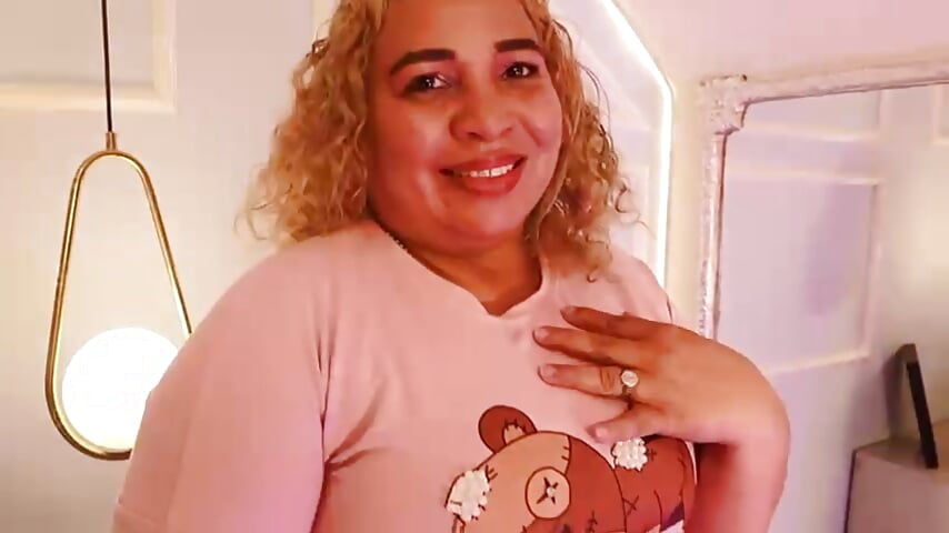 🌷 Tʜᴇ Mᴀᴛᴜʀᴇ Wᴏᴍᴀɴ Wʜᴏ Sᴛɪʟʟ Rᴜʟᴇs 🌷 - video by alexamontgomery cam model