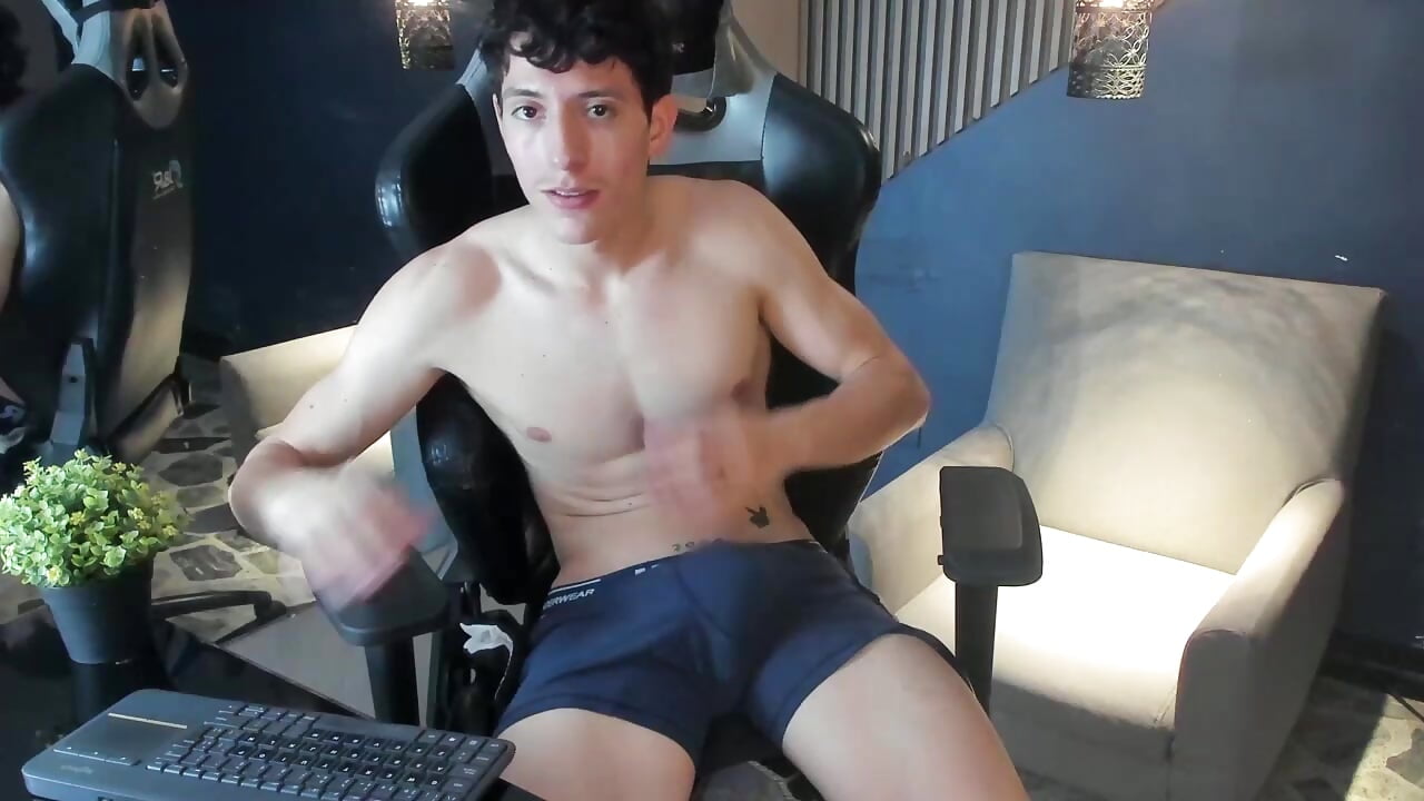 TheGhostforeeonss kamerás modell  4199. kiemelt videója