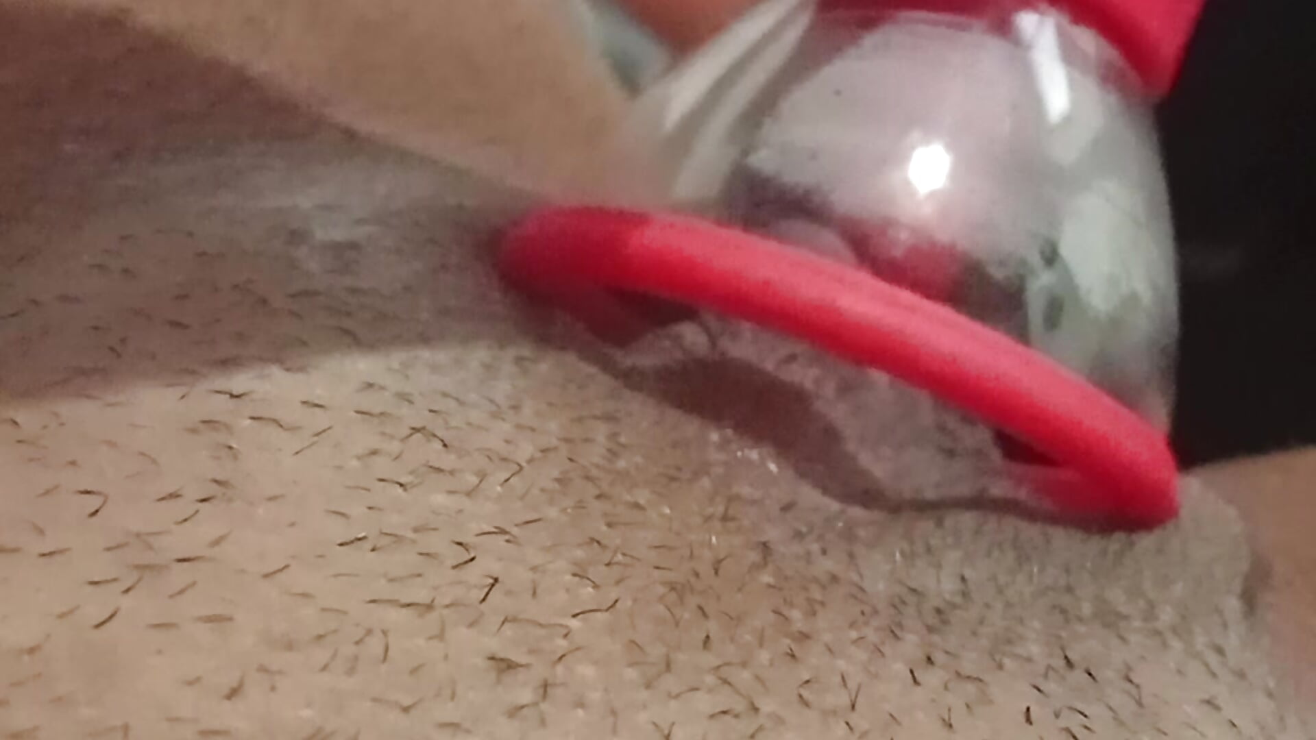 Vibrador no grelo - video by morenagreluda69