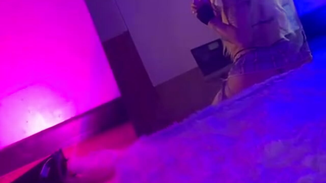 🍭💜🍑 - Vídeo de Bhabhie_Gs, modelo de vídeos