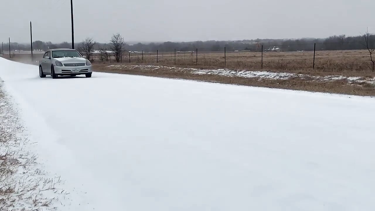 Having fun in the ice with my infiniti - whodisis adlı kamera modelinin videosu