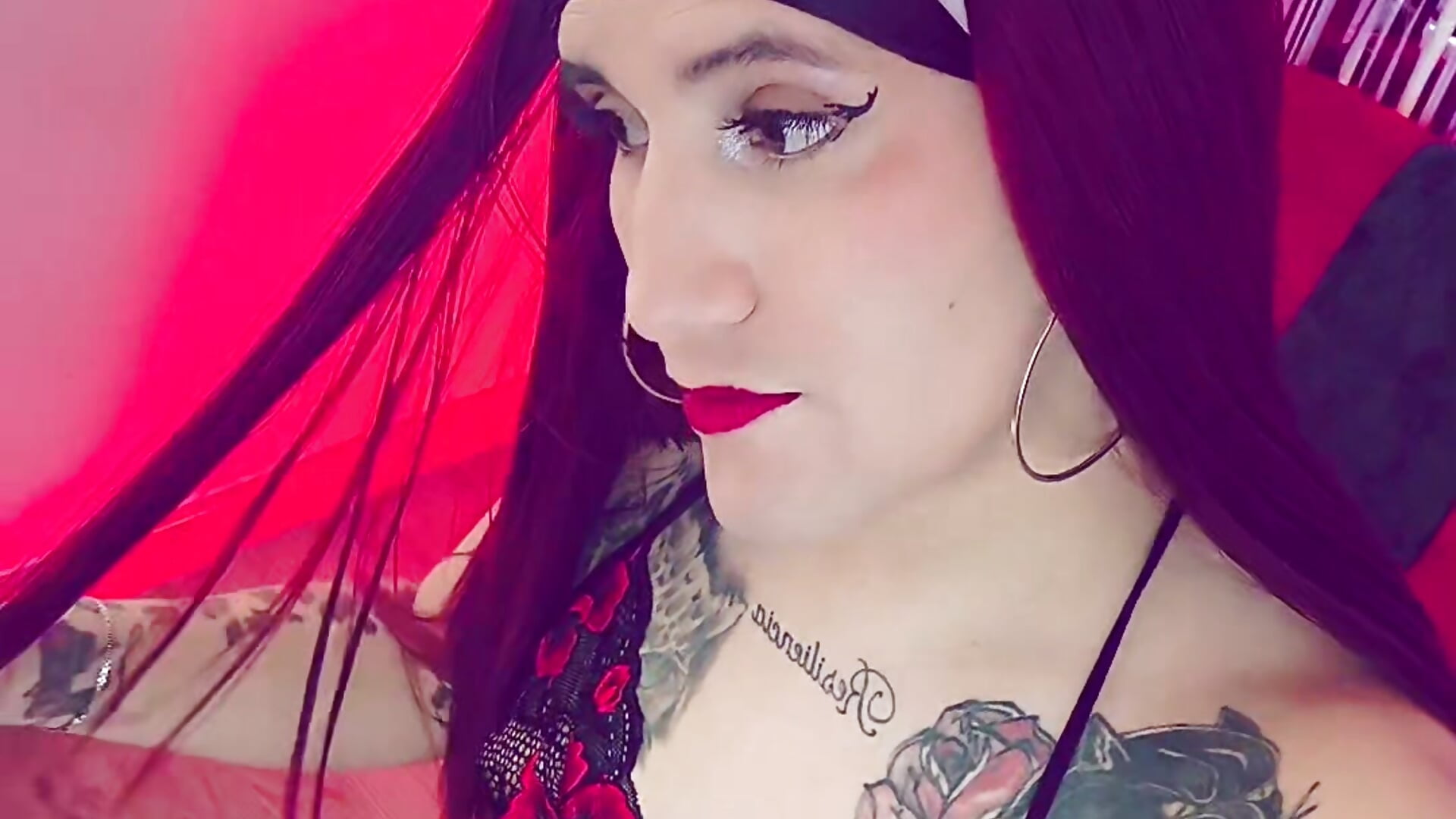 Erotic show 🔥🎁❤️ — filmik VenusDoll777, modela(-lki) na kamerkach
