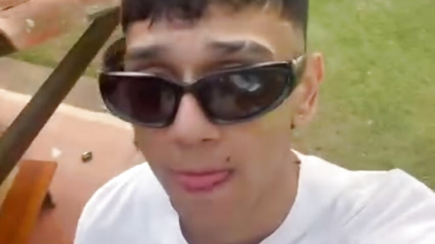EstebanValdezs – popularni video modela na kameri 6877