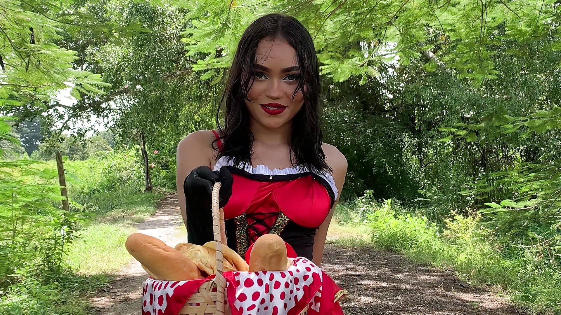 RECIEN SALIDO DEL HORNO (3)– MadieJenner kameramodell videója