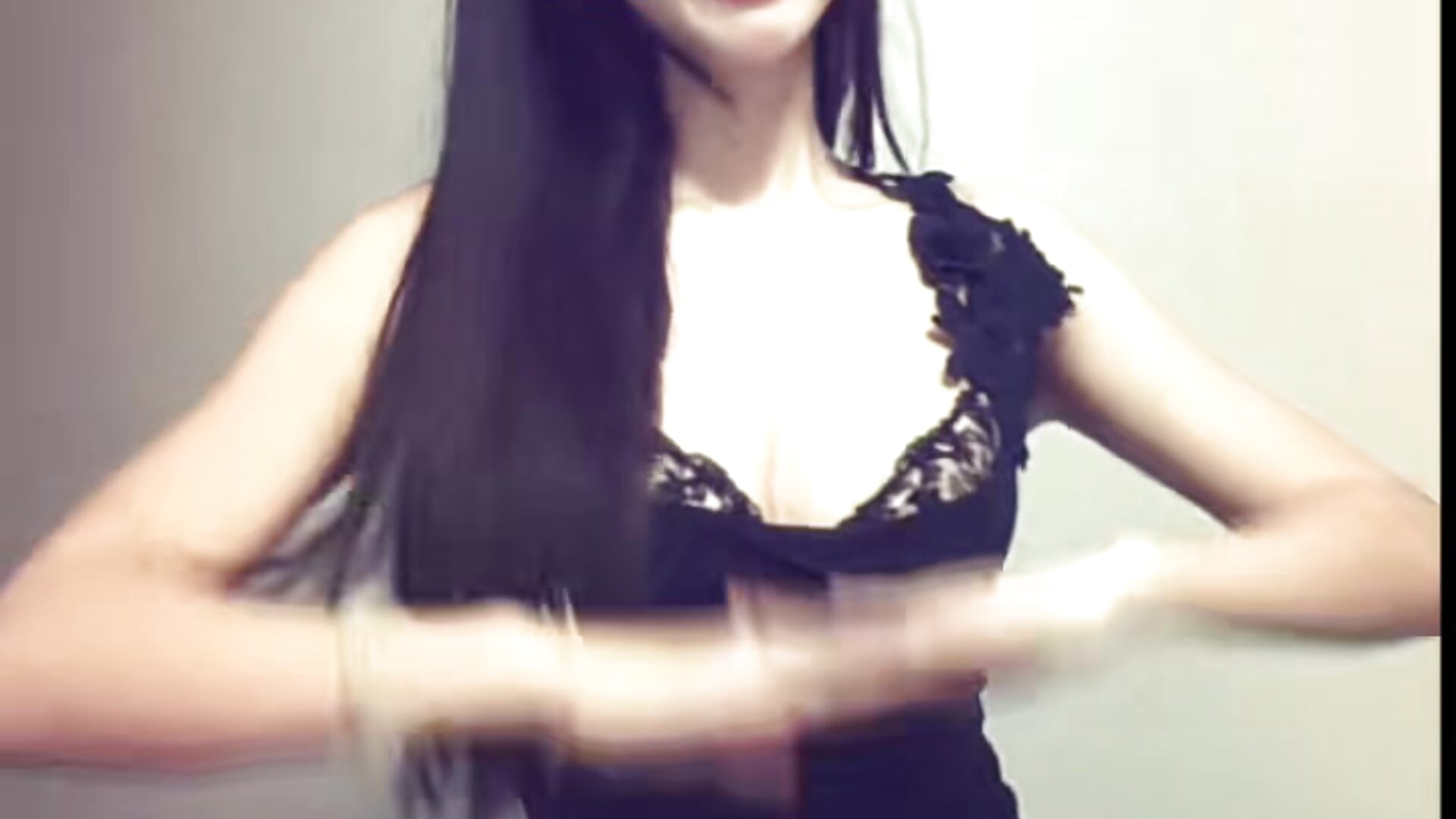 2 - video by xiaoxi_01 cam model