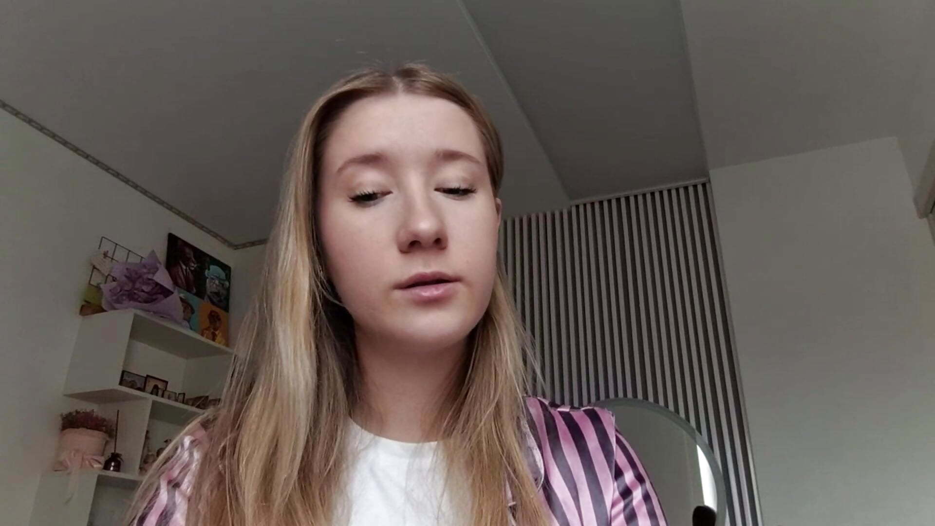 Cute eyes - MerrileeReisser adlı kamera modelinin videosu