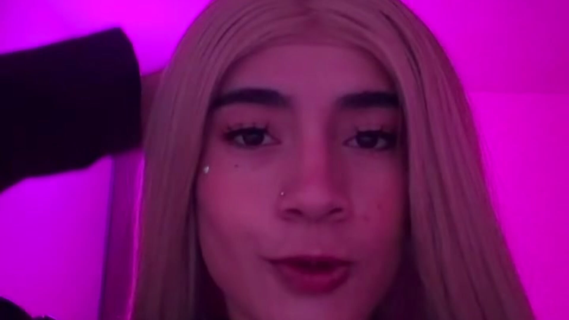 Me – video modela na kameri Megan_Dv