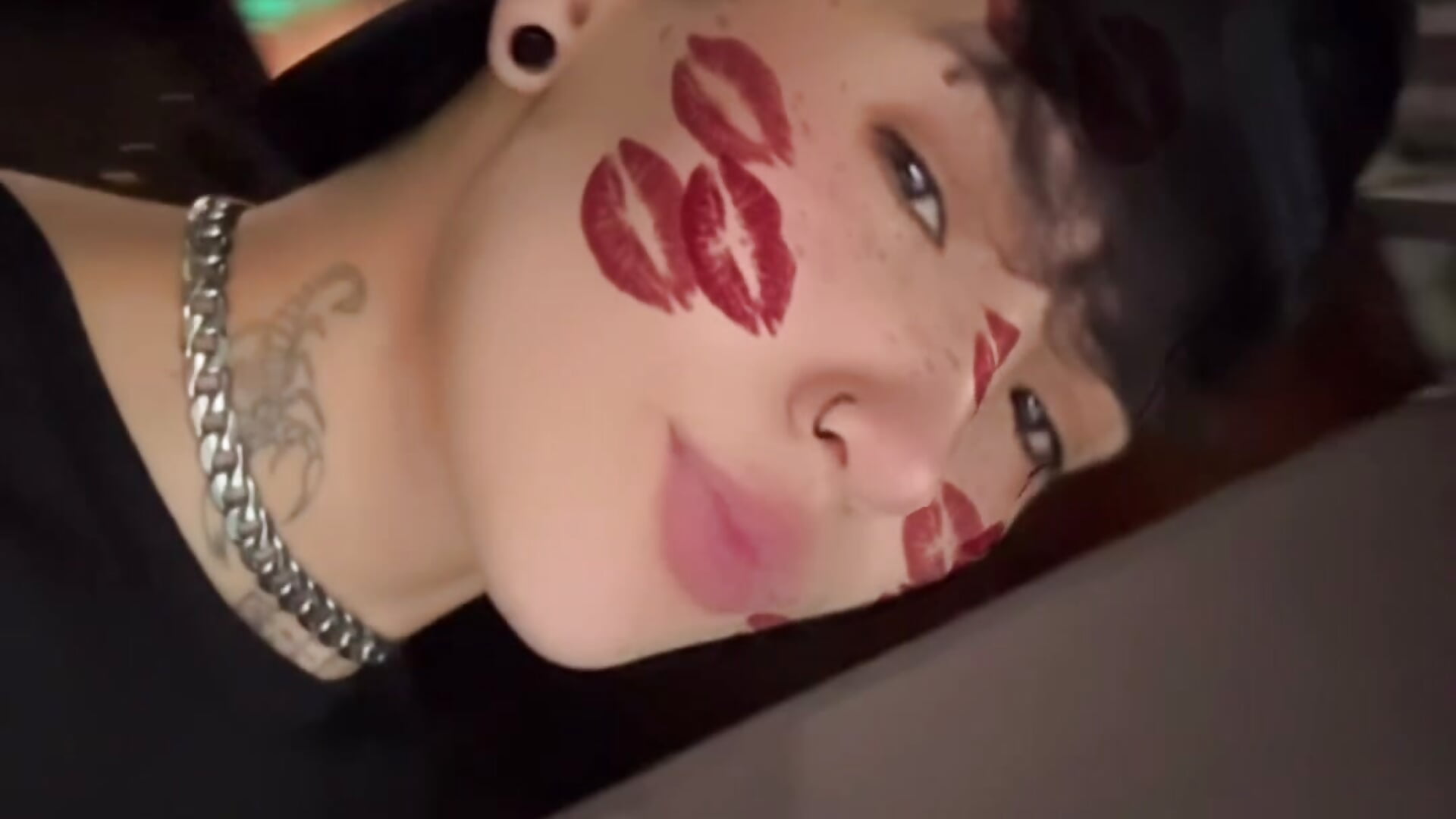 💋 - video oleh michelledeluca kamera model