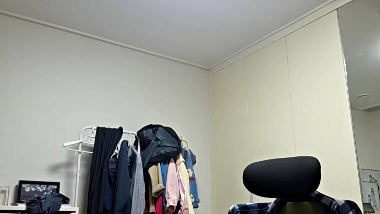 Spy Show #jerkoff #doggy #asshole - video di OnlyPants modella di cam
