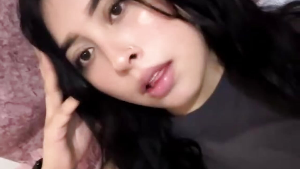 lara - video van laraiisboobs cam-model