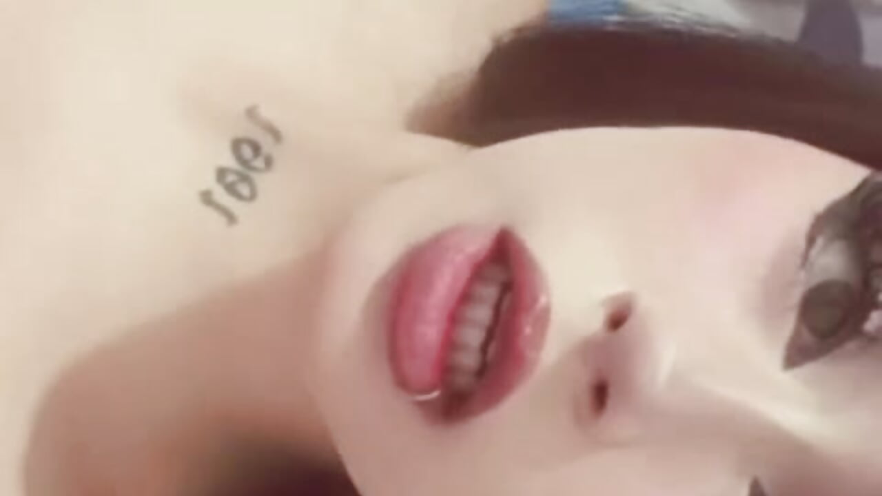 WhatsApp Video 2026-09-05 at 3,07,15 PM - відео від вебкаммоделі chloe_montiel