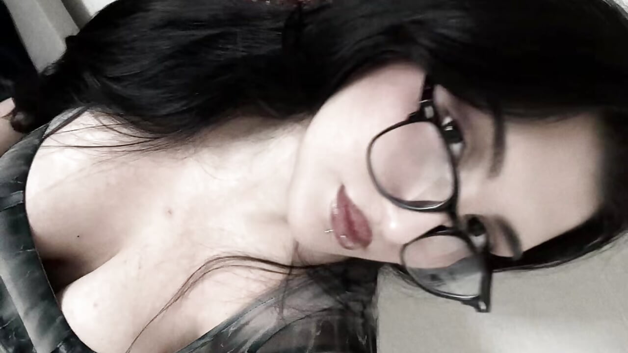 just lipsing hehe^^ - video van SofieSilentDream cam-model