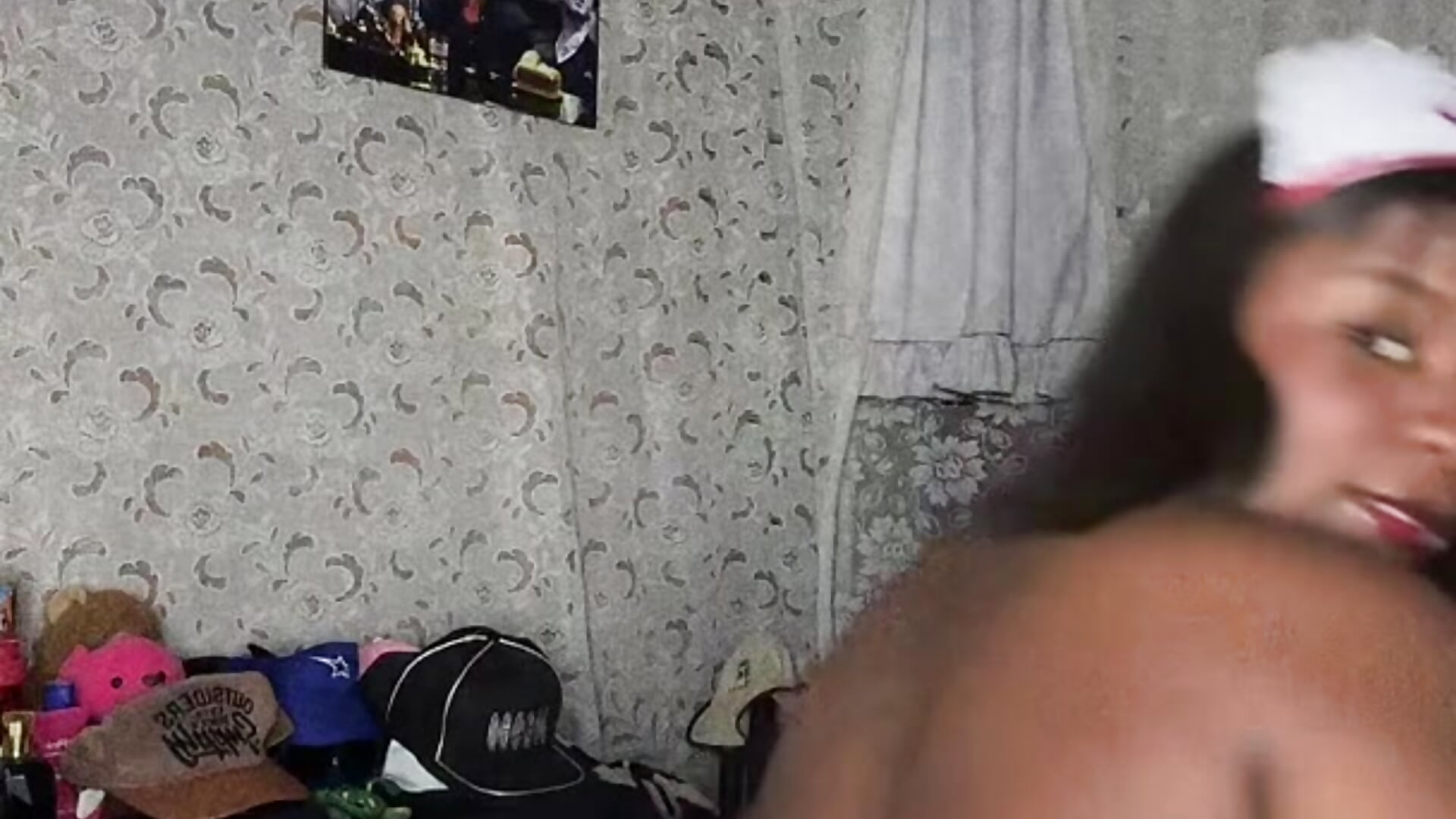 My ass bounces - video by Kimmi_Queen cam model