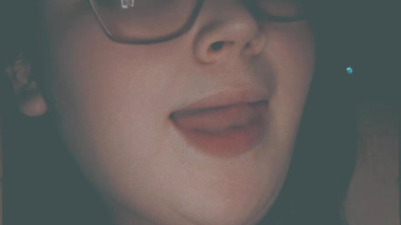 Mmhm you taste good baby ✨🖤👑 - video by Spoilxdahlia cam model