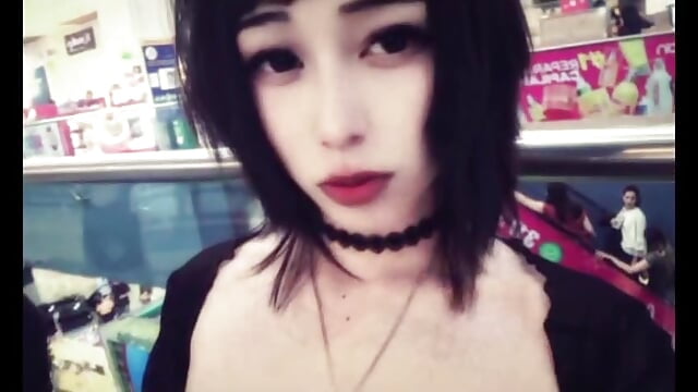 nyam - vídeo de la modelo de cam Mika3ll