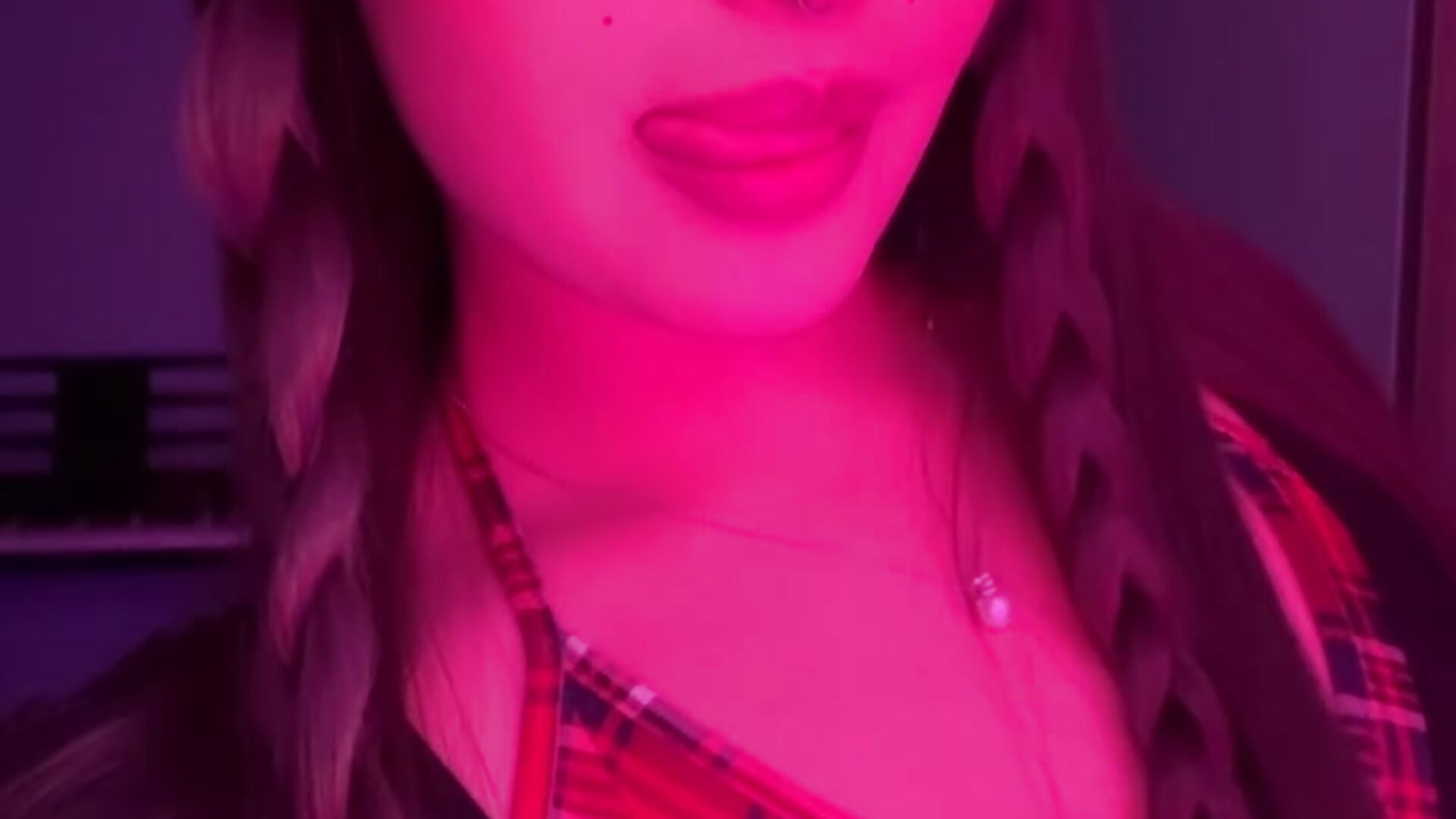 Kiss – video af julieta_desire