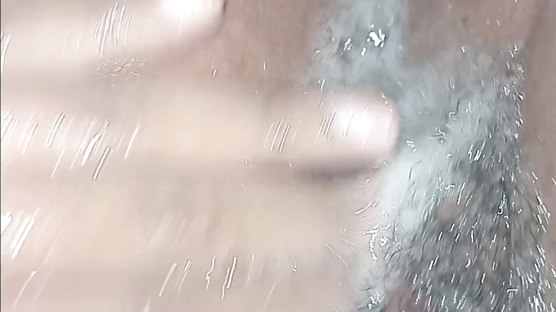 It's dripping in water, please save it daddy🍑🍆🍆 – video od webkamerové modelky SexyMoneyIn